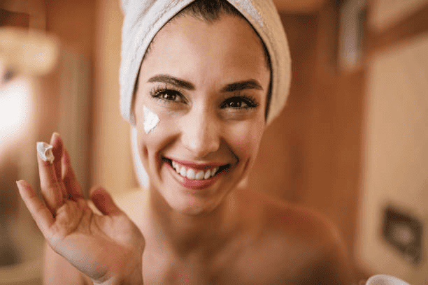 Retinol and Retinoid: The Anti Aging Powerhouse 10 1 1